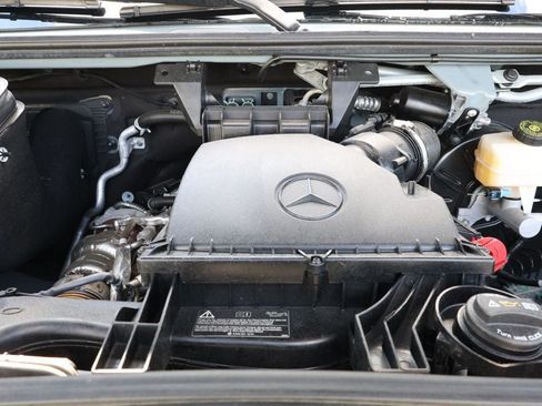 Used 2024 Mercedes-Benz Sprinter 3500 image 28