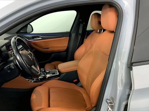 Used 2023 BMW X4 xDrive30i w/ M Sport Package image 8