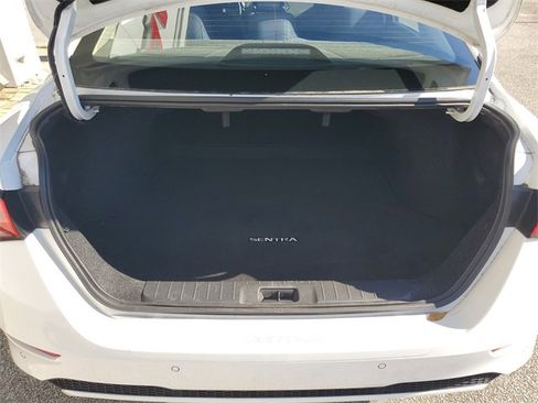 Certified 2022 Nissan Sentra SV w/ Trunk Package image 6