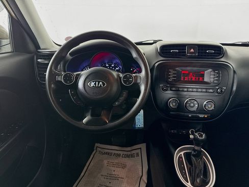 Used 2016 Kia Soul image 24