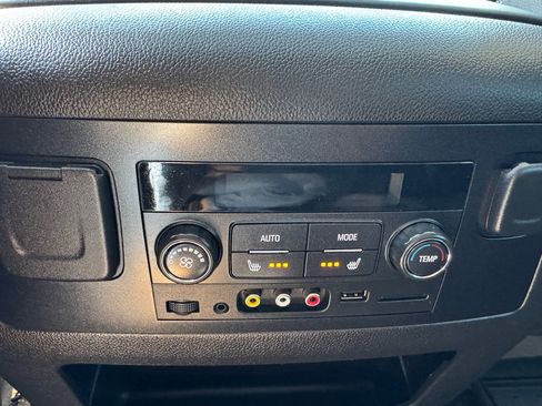 Used 2015 GMC Yukon XL Denali w/ Open Road Package image 35