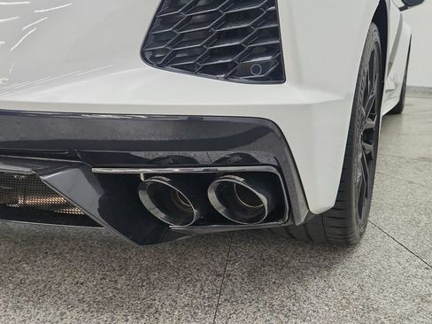 Used 2023 Chevrolet Corvette Stingray Premium Cpe w/ Z51 Performance Package RWD image 17
