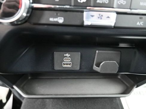 Used 2025 Ford F150 XLT w/ Equipment Group 301A Standard image 23