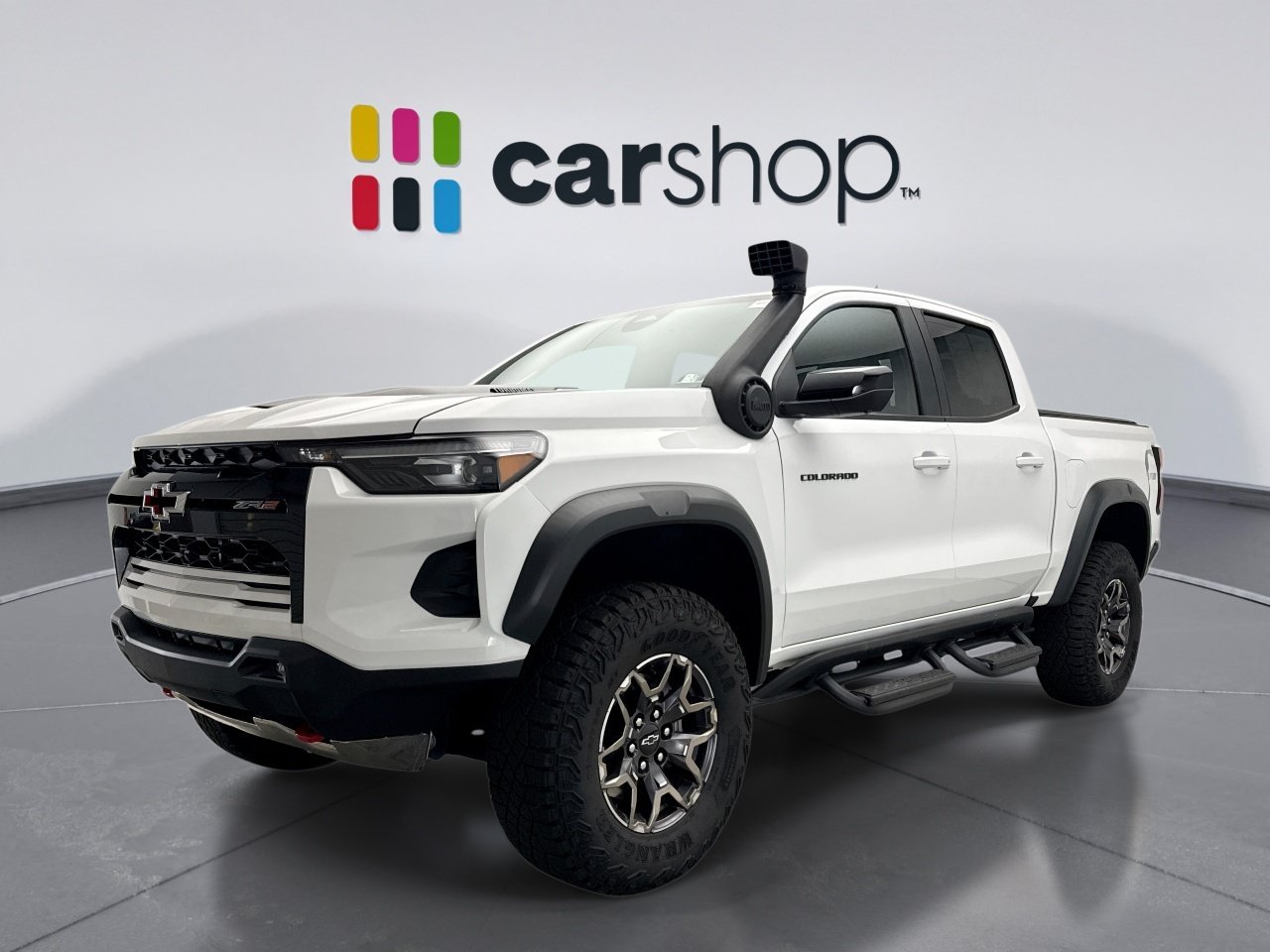 Used 2025 Chevrolet Colorado ZR2 w/ Technology Package AWD/4WD image 1