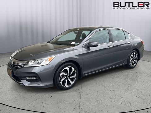 Used 2016 Honda Accord EX image 2