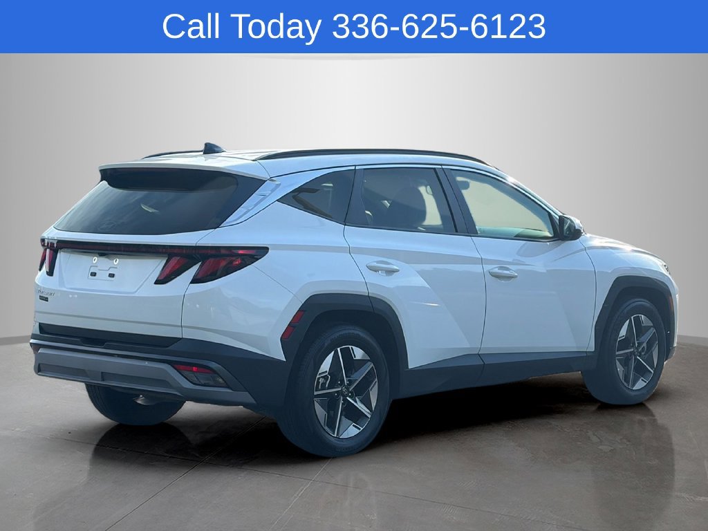 Used 2025 Hyundai Tucson SEL FWD image 5
