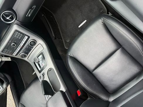 Used 2018 Mercedes-Benz SLC 300 image 21