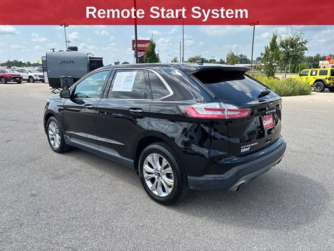 Used 2022 Ford Edge Titanium w/ Equipment Group 301A AWD/4WD image 3