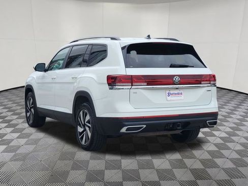 Used 2024 Volkswagen Atlas SE AWD/4WD image 3