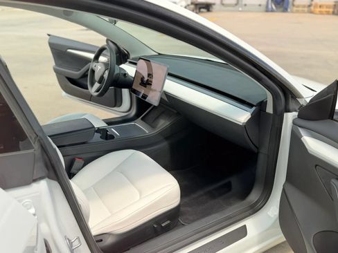 Used 2023 Tesla Model 3 Standard Range RWD image 24