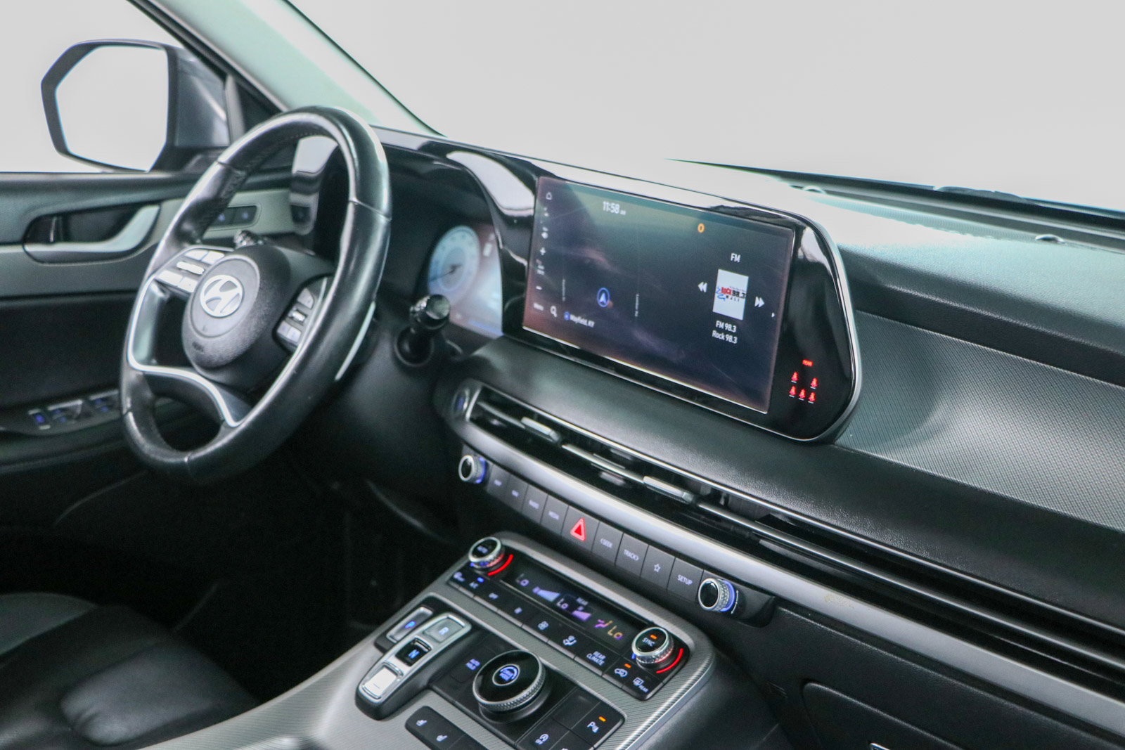 Used 2024 Hyundai Palisade SEL w/ Premium Package FWD image 27