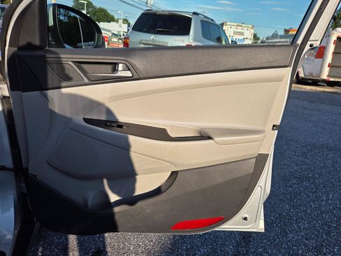 Used 2018 Hyundai Tucson SE FWD image 31
