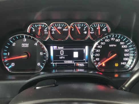 Used 2018 GMC Sierra 1500 SLT w/ SLT Premium Package image 32