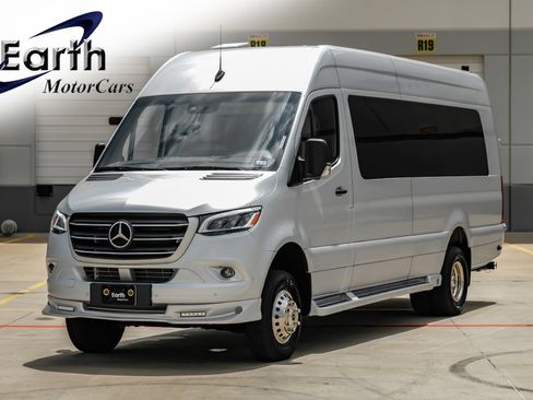 Used 2023 Mercedes-Benz Sprinter 3500 image 1