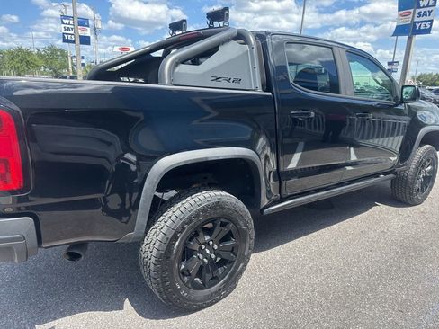 Used 2021 Chevrolet Colorado ZR2 w/ ZR2 Midnight Special Edition AWD/4WD image 5