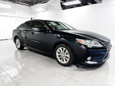 Used 2013 Lexus ES 300h image 8