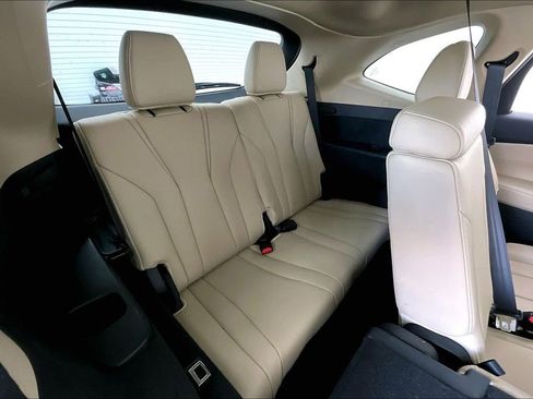 Certified 2024 Acura MDX FWD image 36