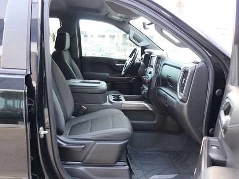 Used 2019 Chevrolet Silverado 1500 LT Trail Boss image 31