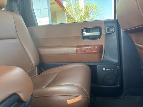 Used 2019 Toyota Sequoia Platinum image 22