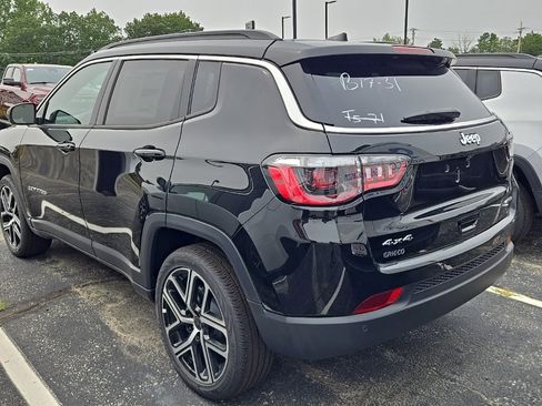 New 2025 Jeep Compass Limited w/ Sun & Sound Group image 6