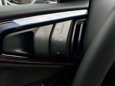 Used 2025 BMW X3 xDrive30i w/ Premium Package image 18