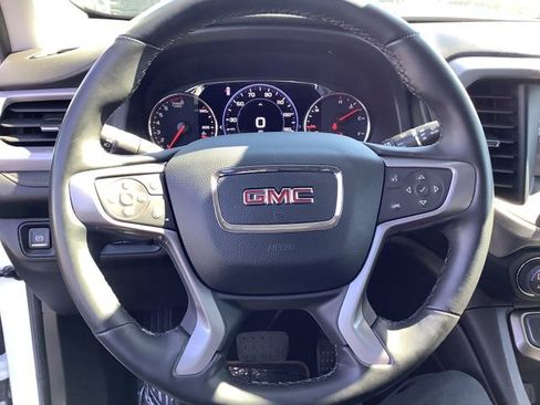 Used 2023 GMC Acadia AT4 w/ Technology Package image 11