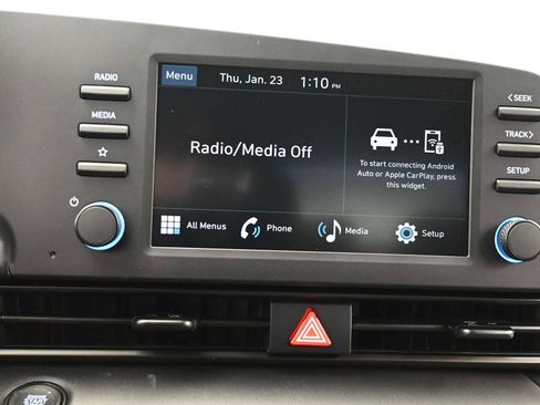 Certified 2025 Hyundai Elantra Sport image 18