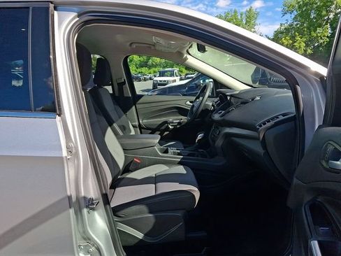 Used 2019 Ford Escape SE AWD/4WD image 45