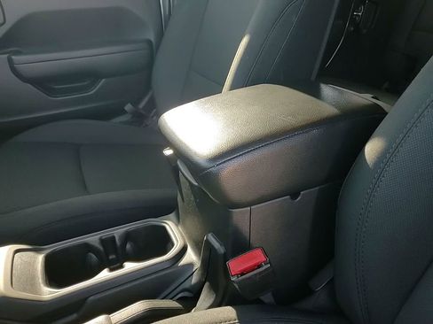 Used 2022 Jeep Wrangler Unlimited Sport image 31