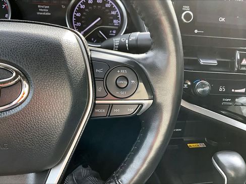 Used 2023 Toyota Camry XLE image 23