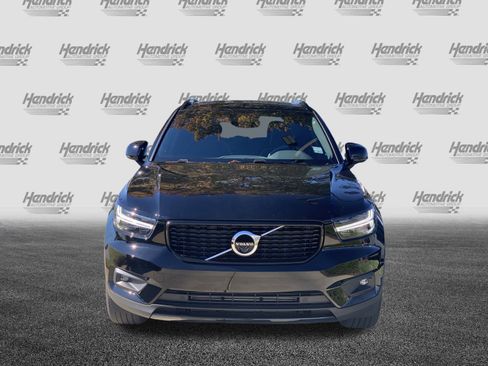 Used 2022 Volvo XC40 T5 R-Design w/ Advanced Package image 3