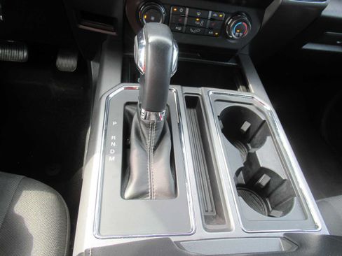 Used 2020 Ford F150 XLT w/ Equipment Group 302A Luxury AWD/4WD image 25