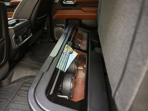 Used 2024 GMC Sierra 3500 Denali Ultimate image 35