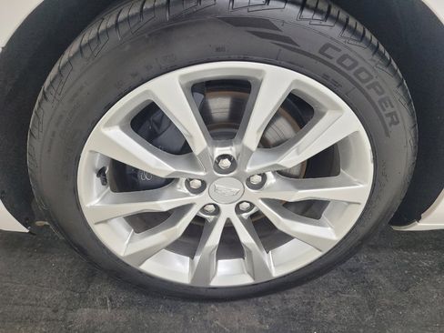 Used 2017 Cadillac XTS Luxury FWD image 31