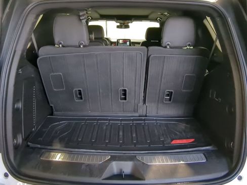 Used 2023 GMC Yukon AT4 w/ Technology Package image 50