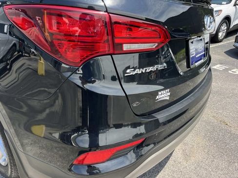 Used 2018 Hyundai Santa Fe Sport w/ 2.4L Value Package 02 FWD image 10