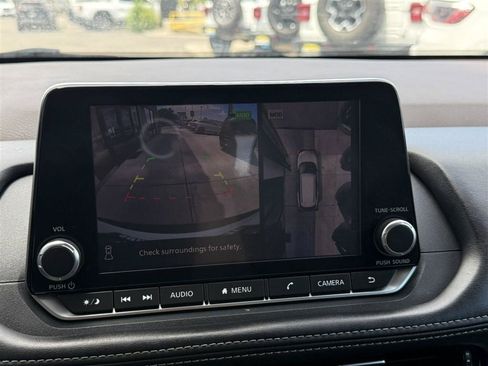 Used 2021 Nissan Rogue SV AWD/4WD image 38