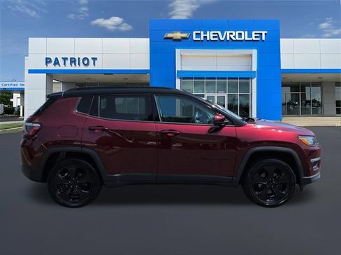 Used 2021 Jeep Compass Latitude w/ Sun and Sound Group AWD/4WD image 11