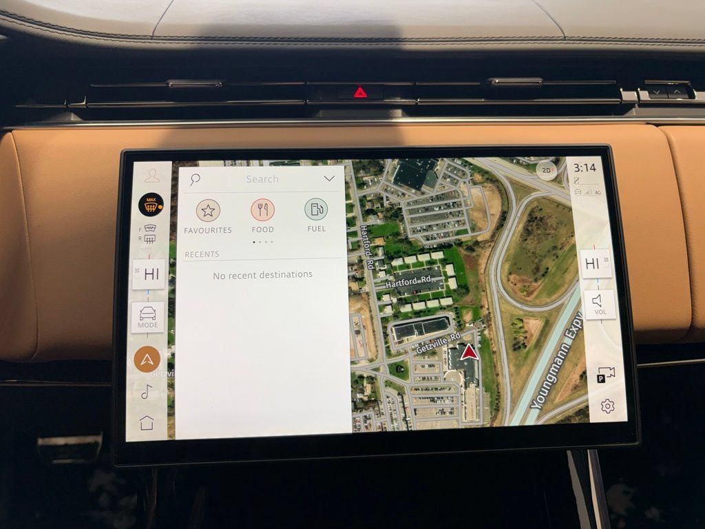 New 2025 Land Rover Range Rover Sport Dynamic SE AWD/4WD image 24