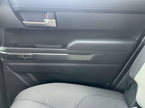 Used 2025 Toyota Tacoma TRD Sport image 15