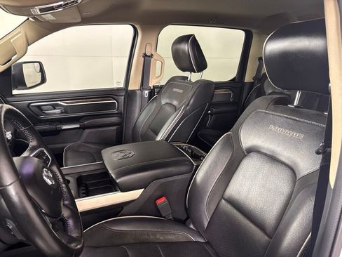 Used 2019 RAM 1500 Laramie RWD image 24