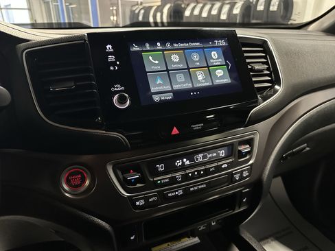 Used 2023 Honda Passport EX-L image 11