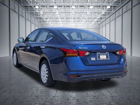 Used 2022 Nissan Altima 2.5 S FWD image 11