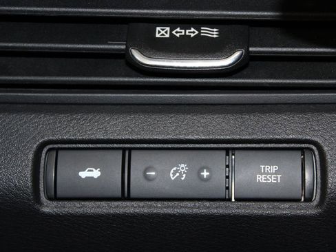 Used 2023 Nissan Altima 2.5 SV image 38