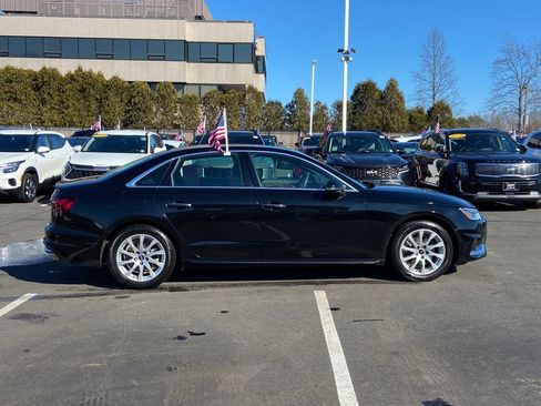 Used 2023 Audi A4 2.0T Premium w/ Convenience Package image 3