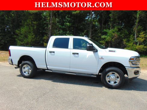 Used 2025 RAM 2500 Tradesman AWD/4WD image 13