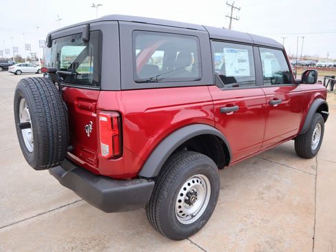 New 2025 Ford Bronco 4-Door AWD/4WD image 20