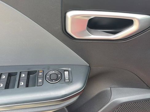Used 2025 Kia K4 FWD image 22