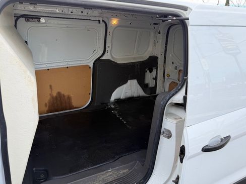 Used 2020 Ford Transit Connect XL image 10