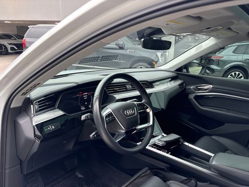 Used 2024 Audi Q8 e-tron Prestige w/ Prestige Package AWD/4WD image 12